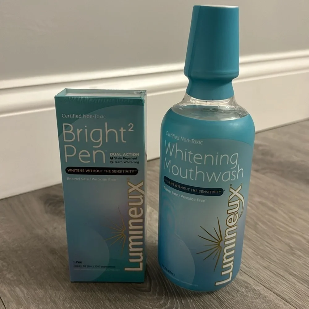 Lumineux Teeth Whiting Pen and Mouthwash Set NEW
